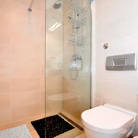 شقة New And Sunny 5 Min From Beach Trstenik سبليت